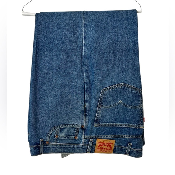 LEVI STRAUSS & CO. LIKE NEW SIZE 52” WAIST, LENGTH 30” INCHES IN GREAT CONDIT - Picture 9 of 13